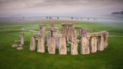 Ancient Solar Alignment Site Discovered Near Stonehenge, Predating Famous Monument