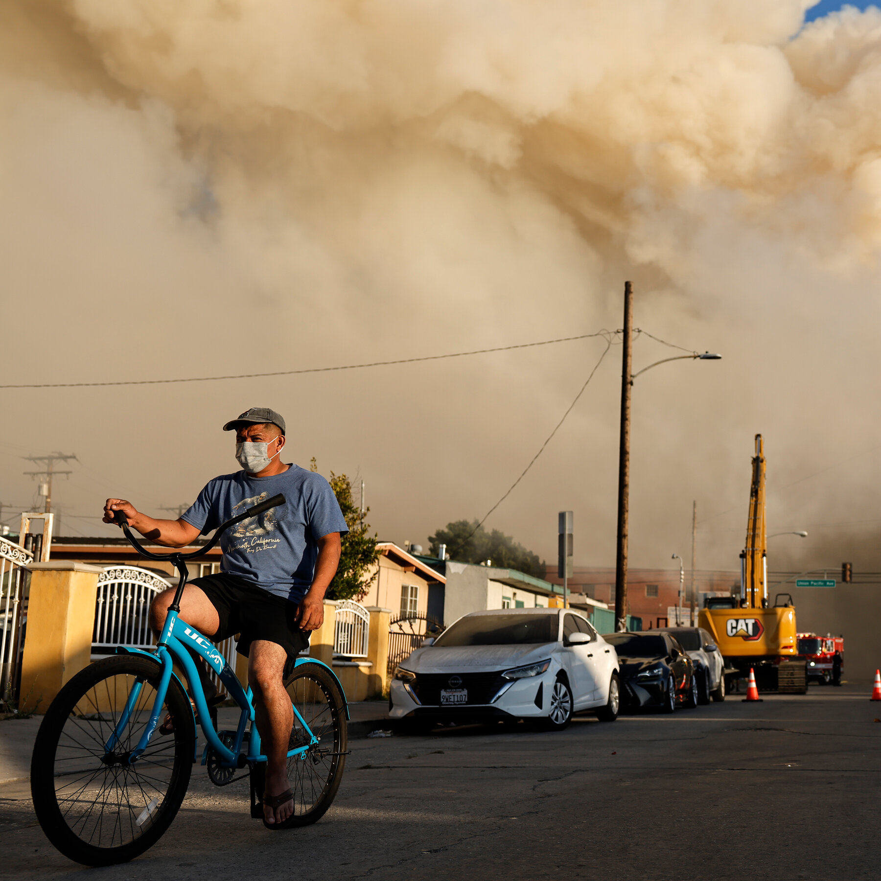Smoke Plume from Boyle Heights Warehouse Fire Affects Los Angeles Air Quality