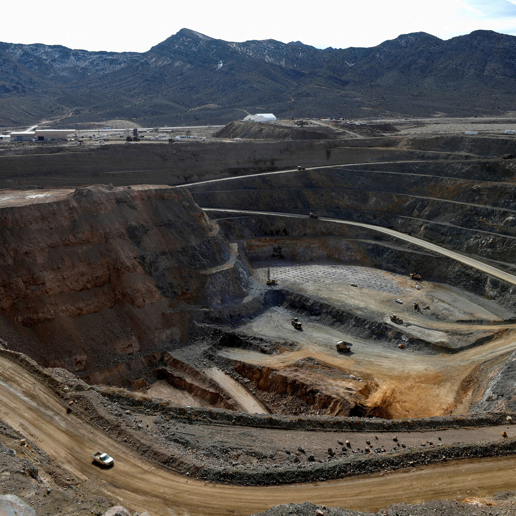 China Escalates Rare Earth Restrictions Affecting US Manufacturers