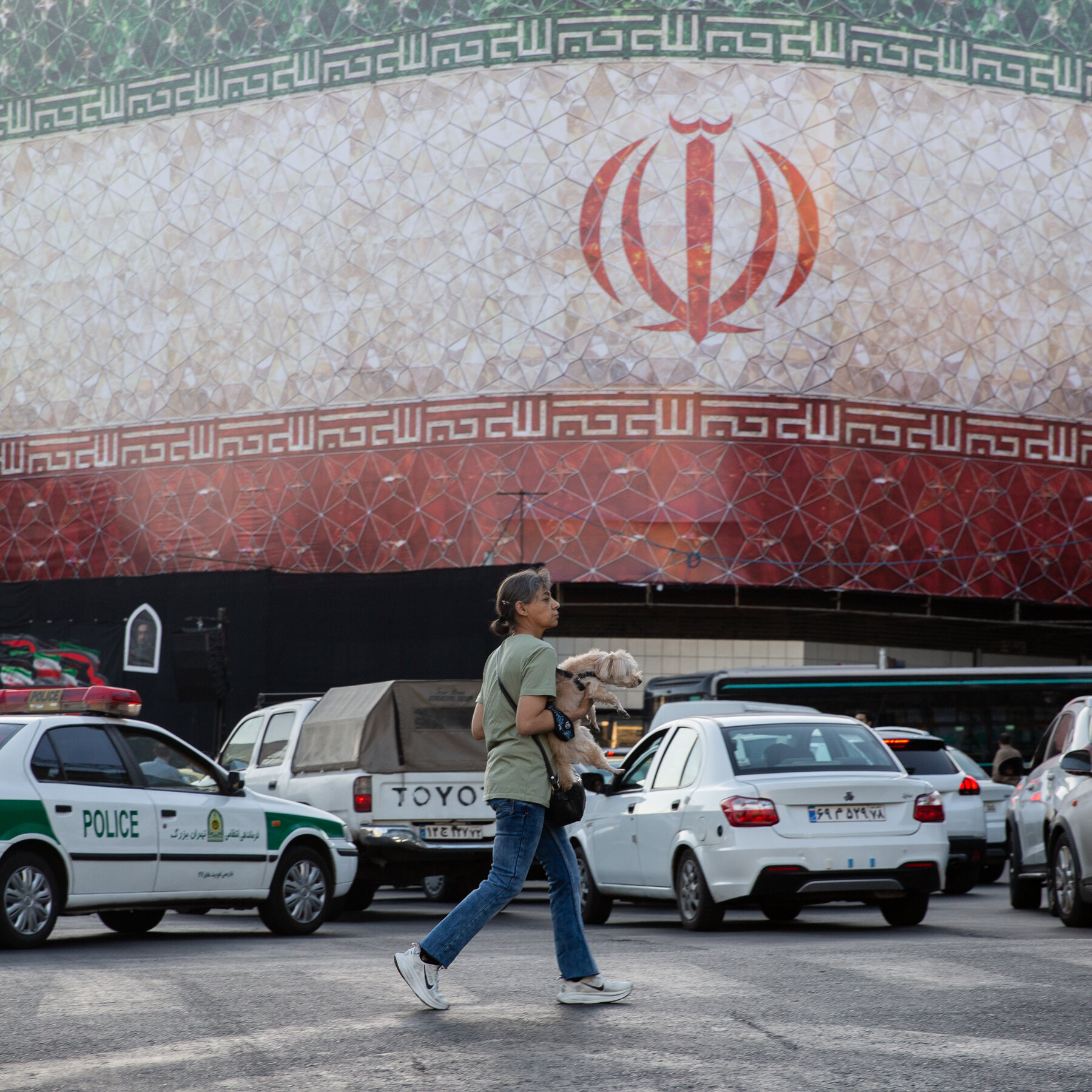 Conflicting Narratives Emerge in U.S.-Iran Discussions