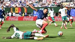 Controversial VAR Decision Sparks Debate Among Football Experts