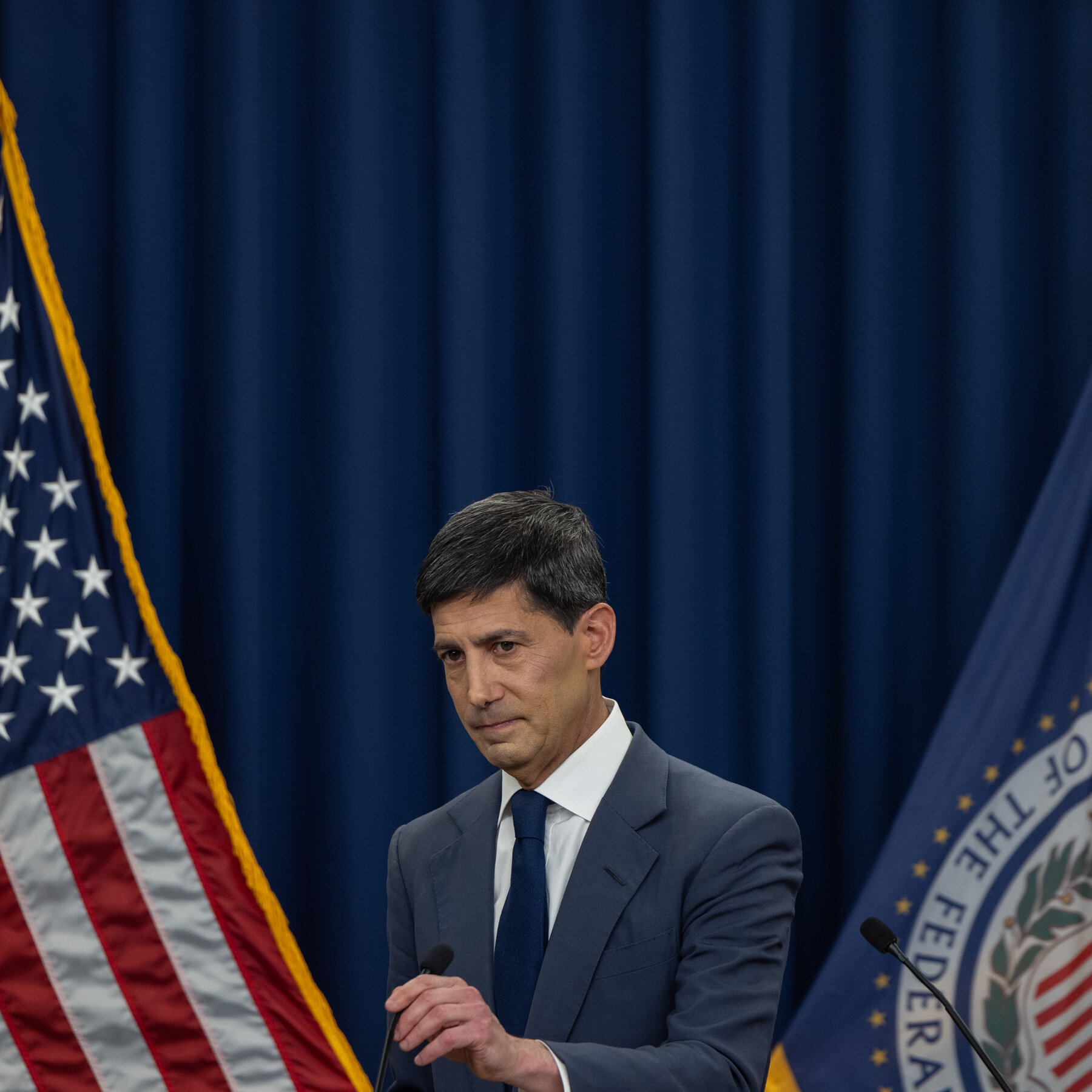 Federal Reserve Under Warsh: Reduced Guidance and Market Reactions