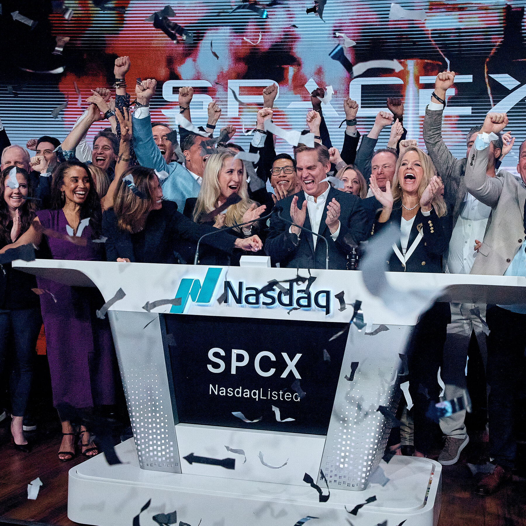 Individual Investors Drive Surge in SpaceX Valuation