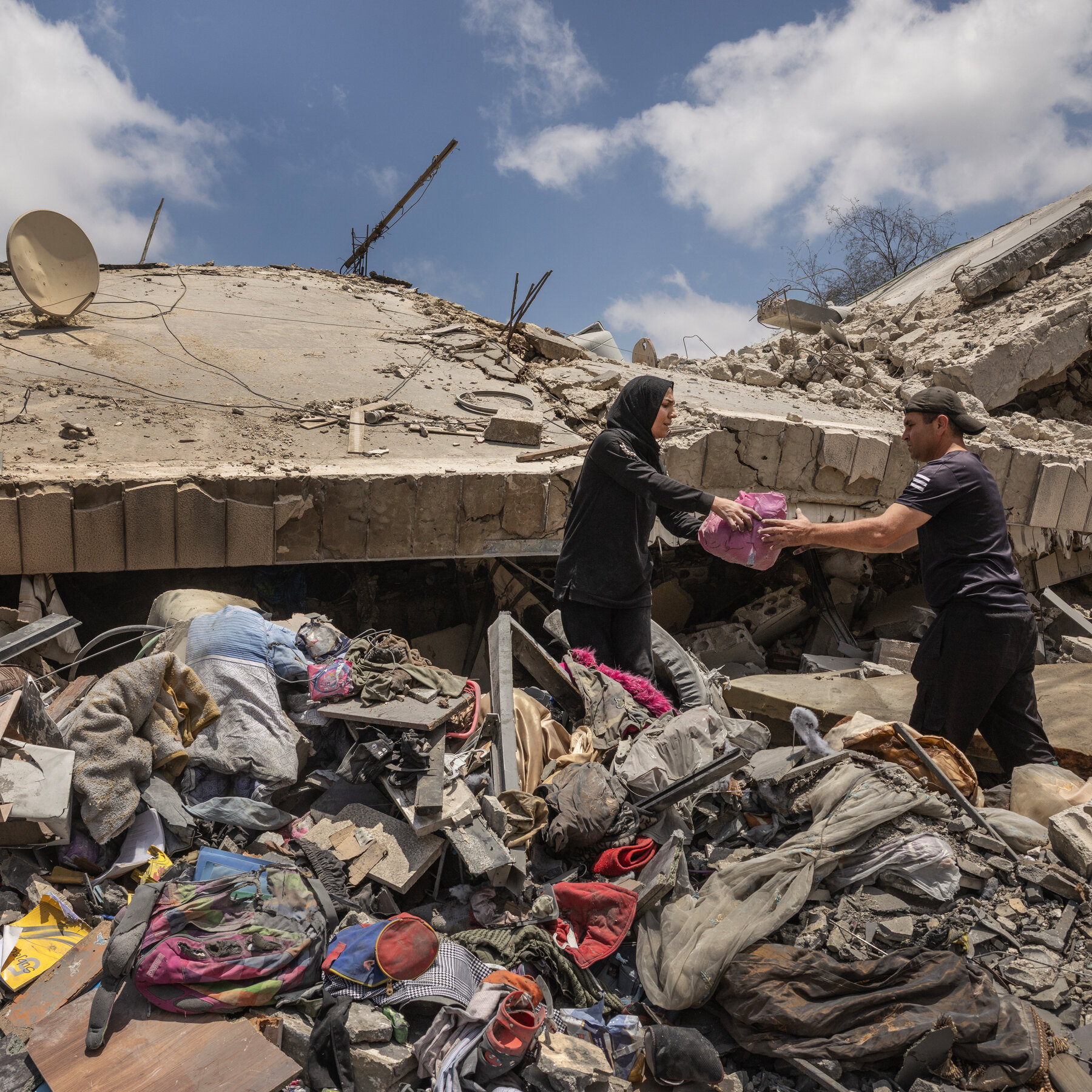 Israel Adheres to Cease-Fire with Hezbollah, Maintaining Defensive Posture