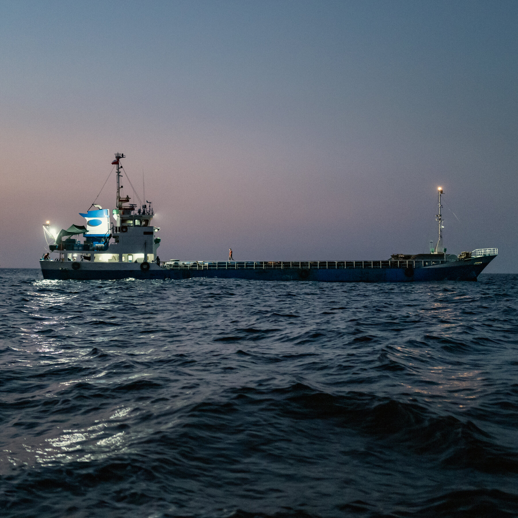 Oil Prices See Modest Increase Amid Diplomatic Discussions on Hormuz Strait