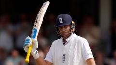Root Leads England's Resilience as Second Test Against New Zealand Extends to Fifth Day