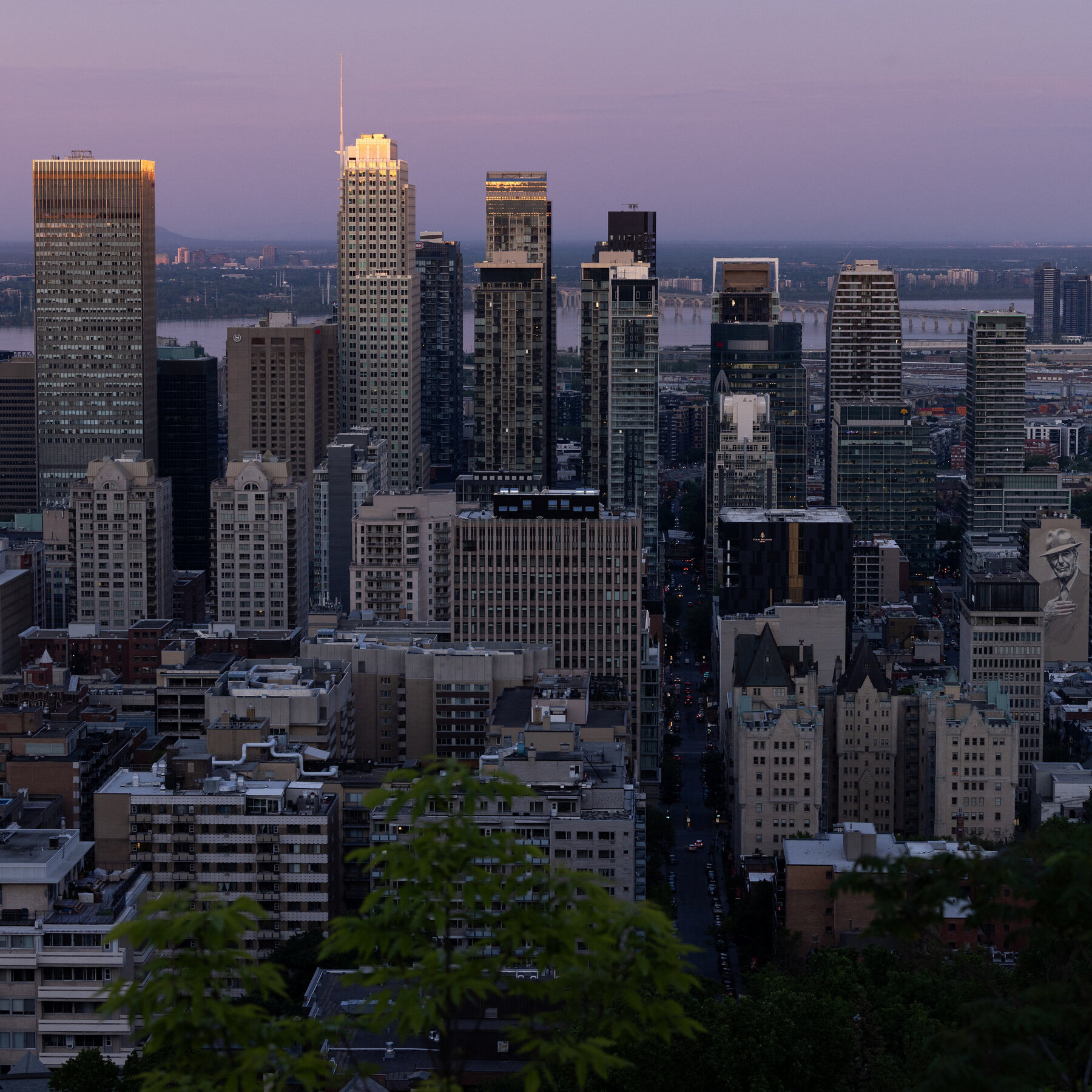 Suspect in Montreal Police Officer's Death Confirmed Deceased
