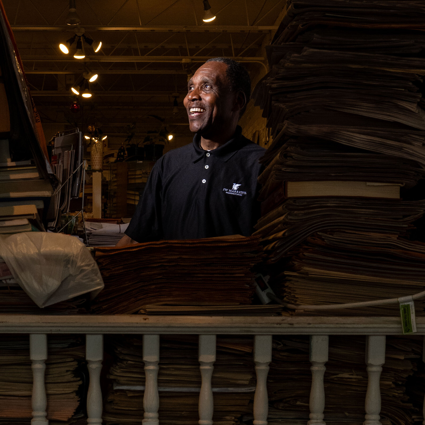 Washington D.C.'s Newsroom Strives to Preserve the Traditional Newsstand Experience