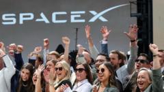 Weekly News Roundup: From White House UFC to SpaceX Millionaires